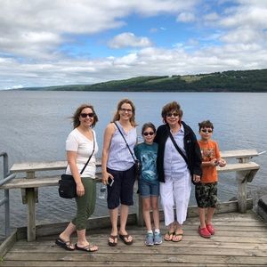 Meet your Posher, Toni